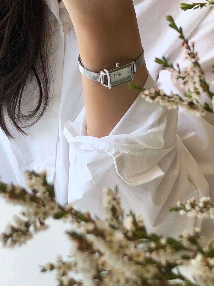 베이직 메탈 스퀘어 시계