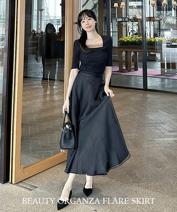 *입고지연 주문일로부터 7~14일 소요* 뷰티 오간자 플레어 스커트