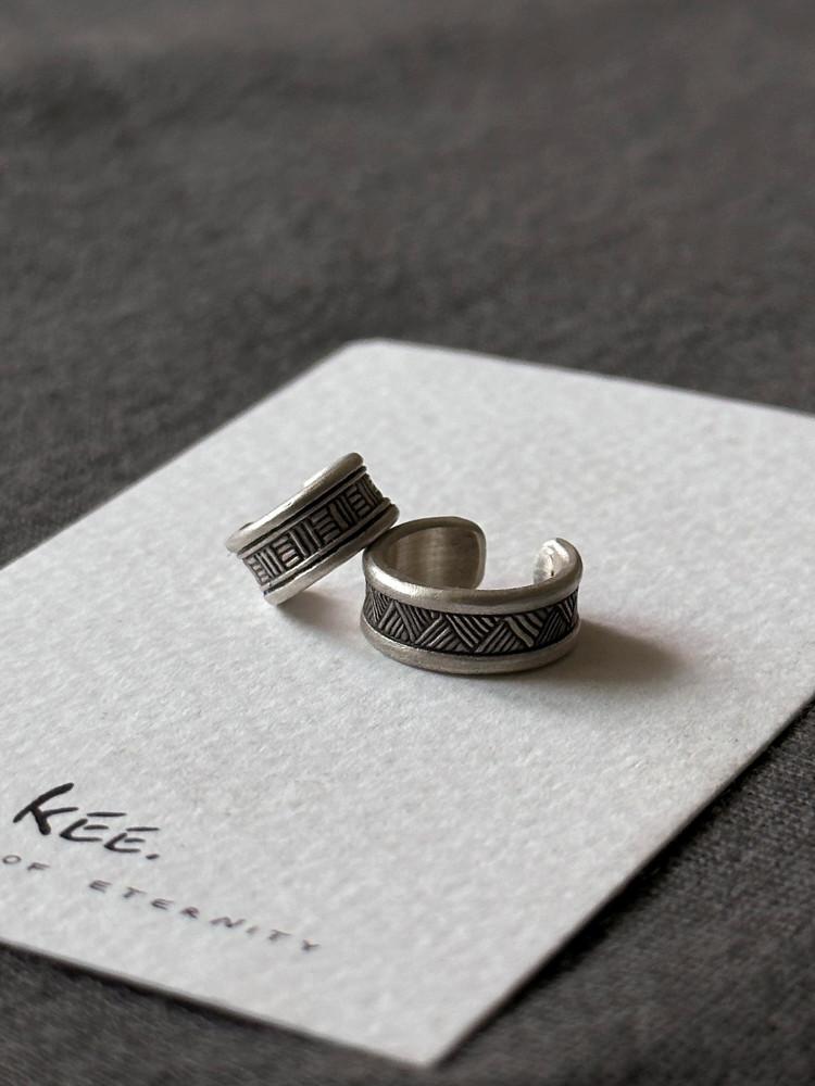 청동기 무늬 이어커프 / kee