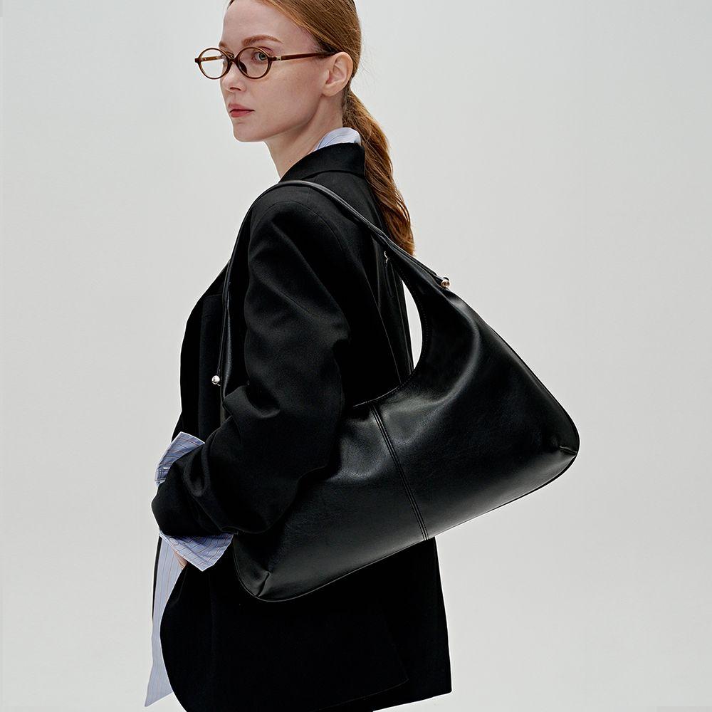 Matin hobo bag black