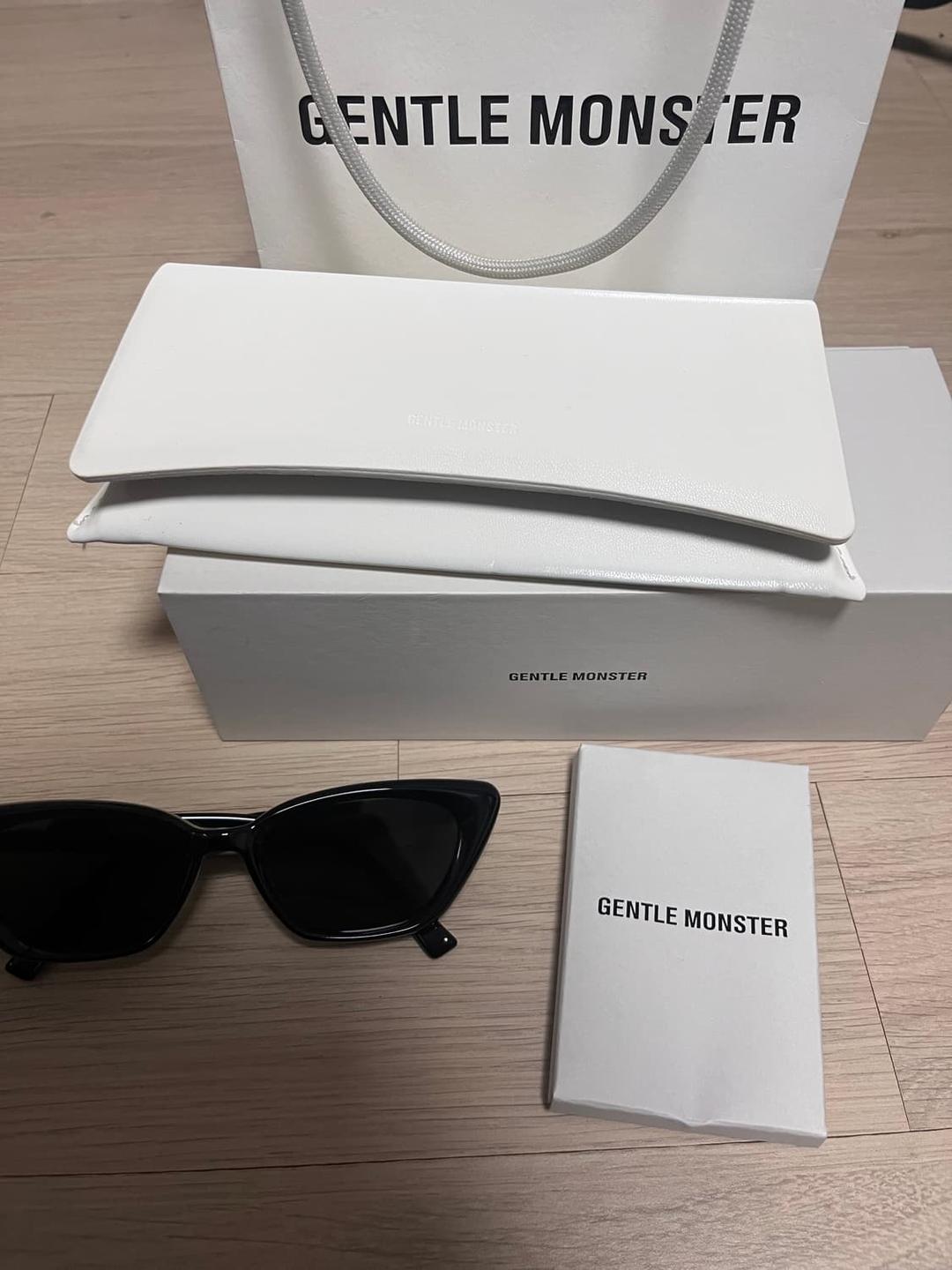 젠틀몬스터 테라코타 | 후루츠패밀리