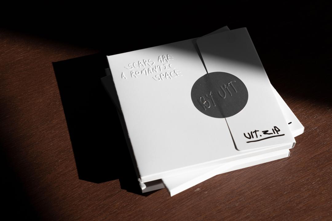 문득 찾아든 자국에 대하여 : Sticker+Paper Pack