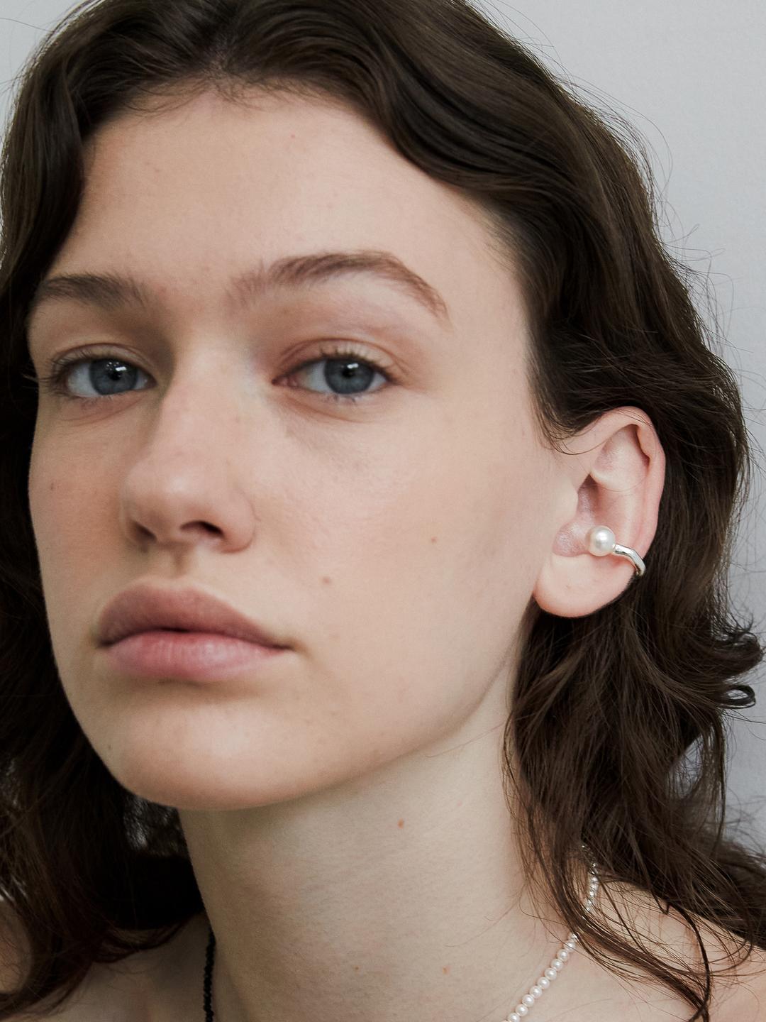 bumpy pearl earcuff - silver