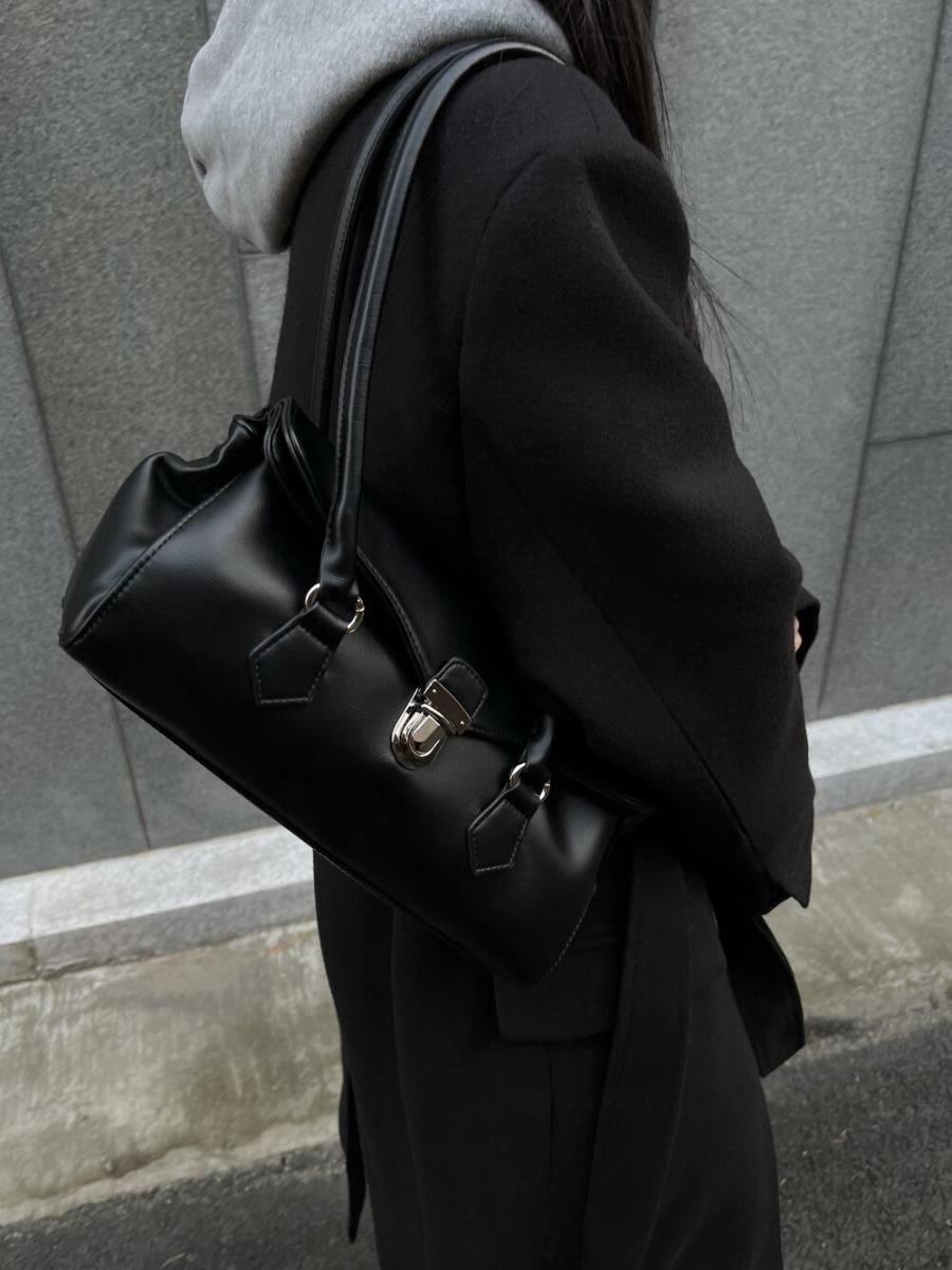 Bron Shoulder Bag (black)