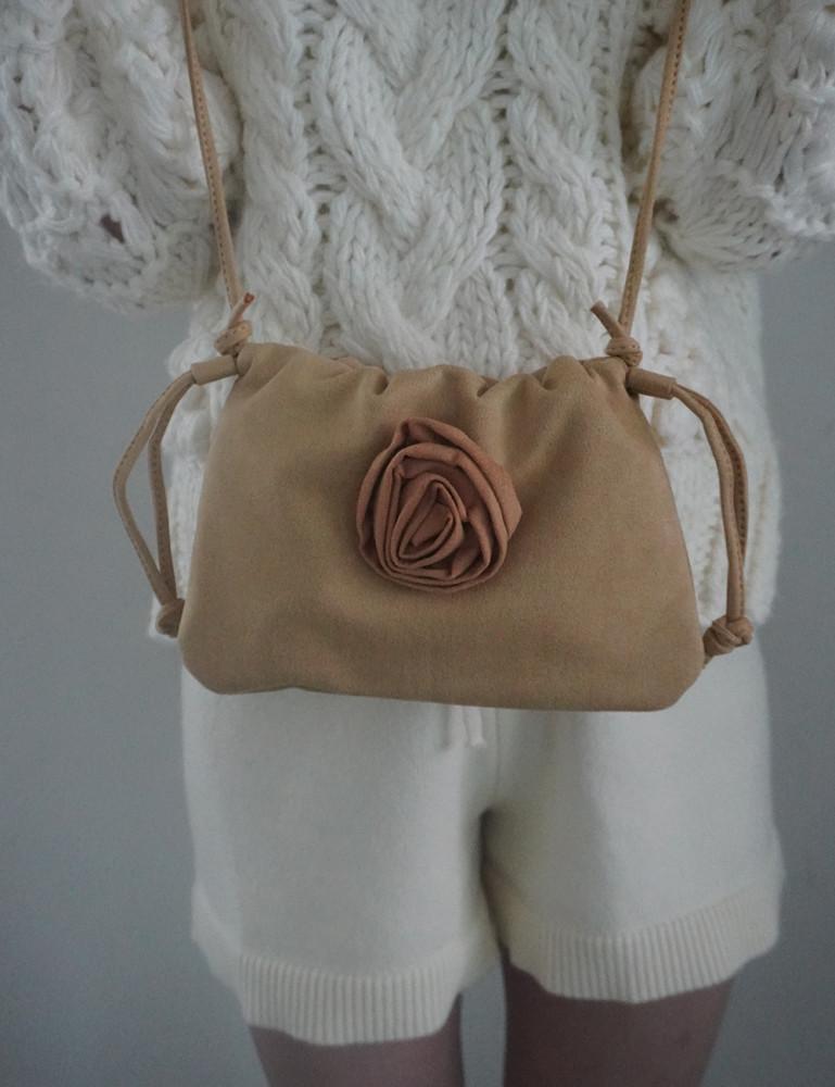 KIMIMI MADE 키미미 스웨이드 로즈 미니 크로스백 버터