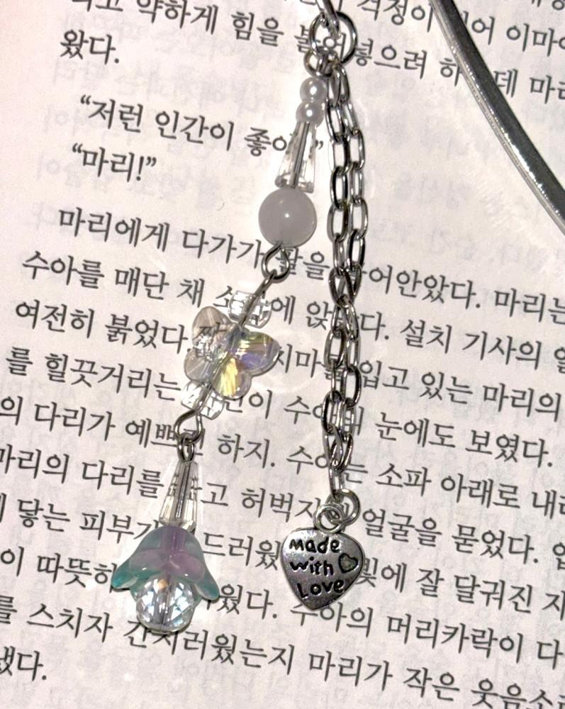 오묘한 오로라 은방울꽃 비즈 책갈피 북마크