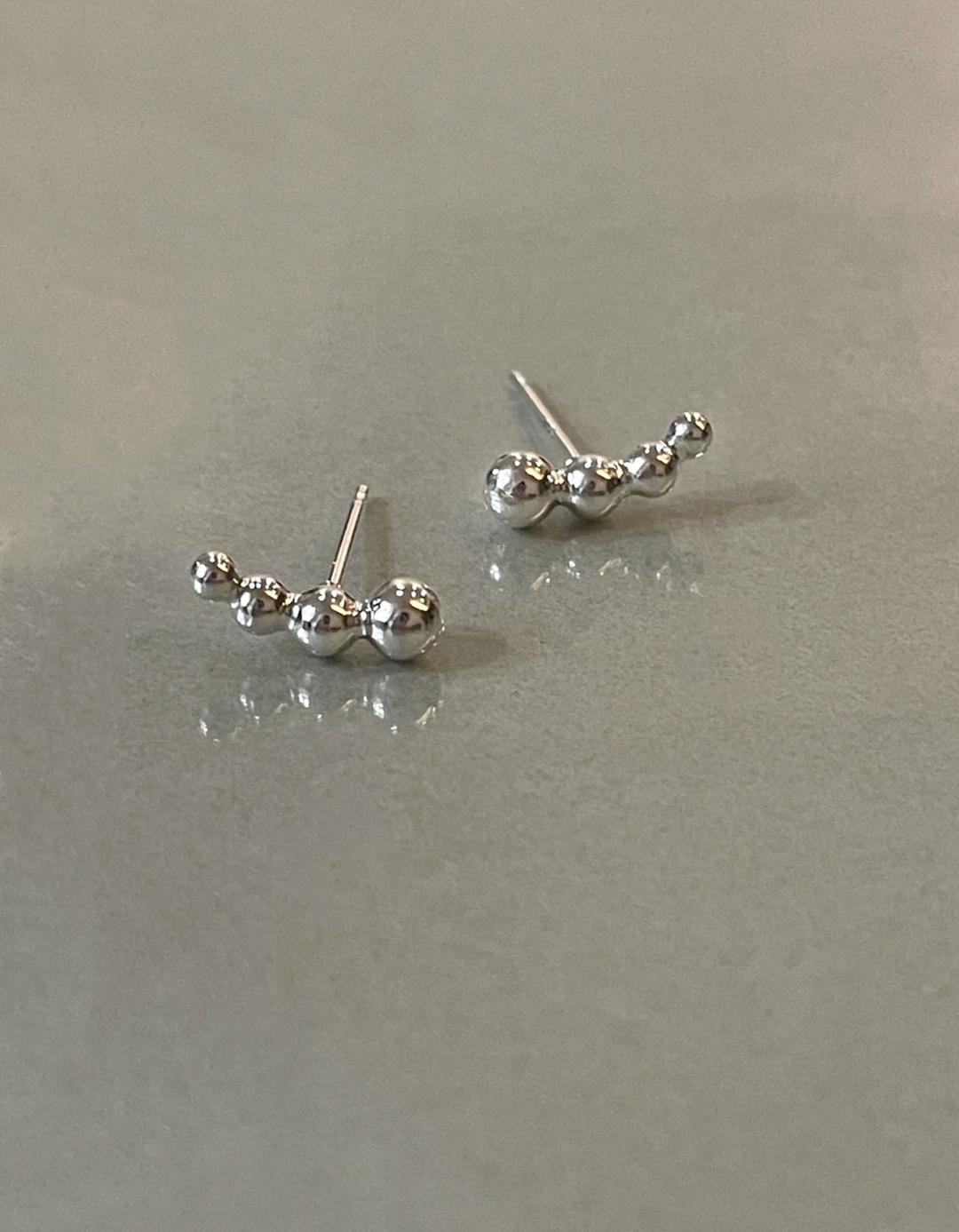 Silver beads earring
