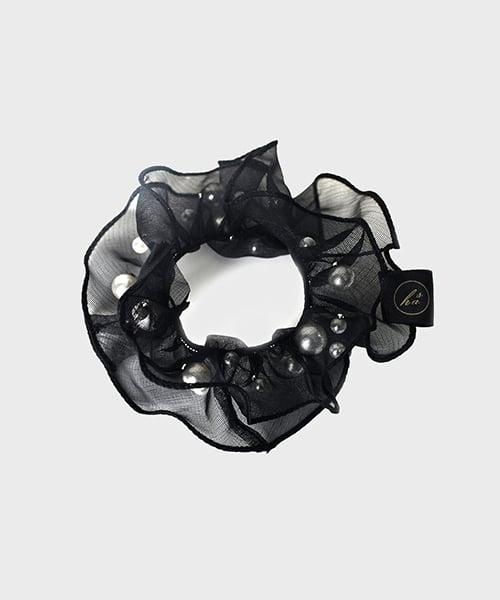 LV047 Snowflake pearl scrunchie