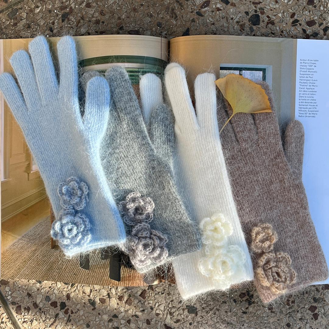 Flower Corsage Gloves (4 Colors)