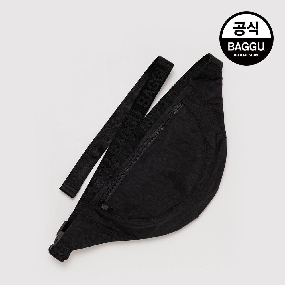 BAGGU 바쿠 크레센트 패니 팩 블랙