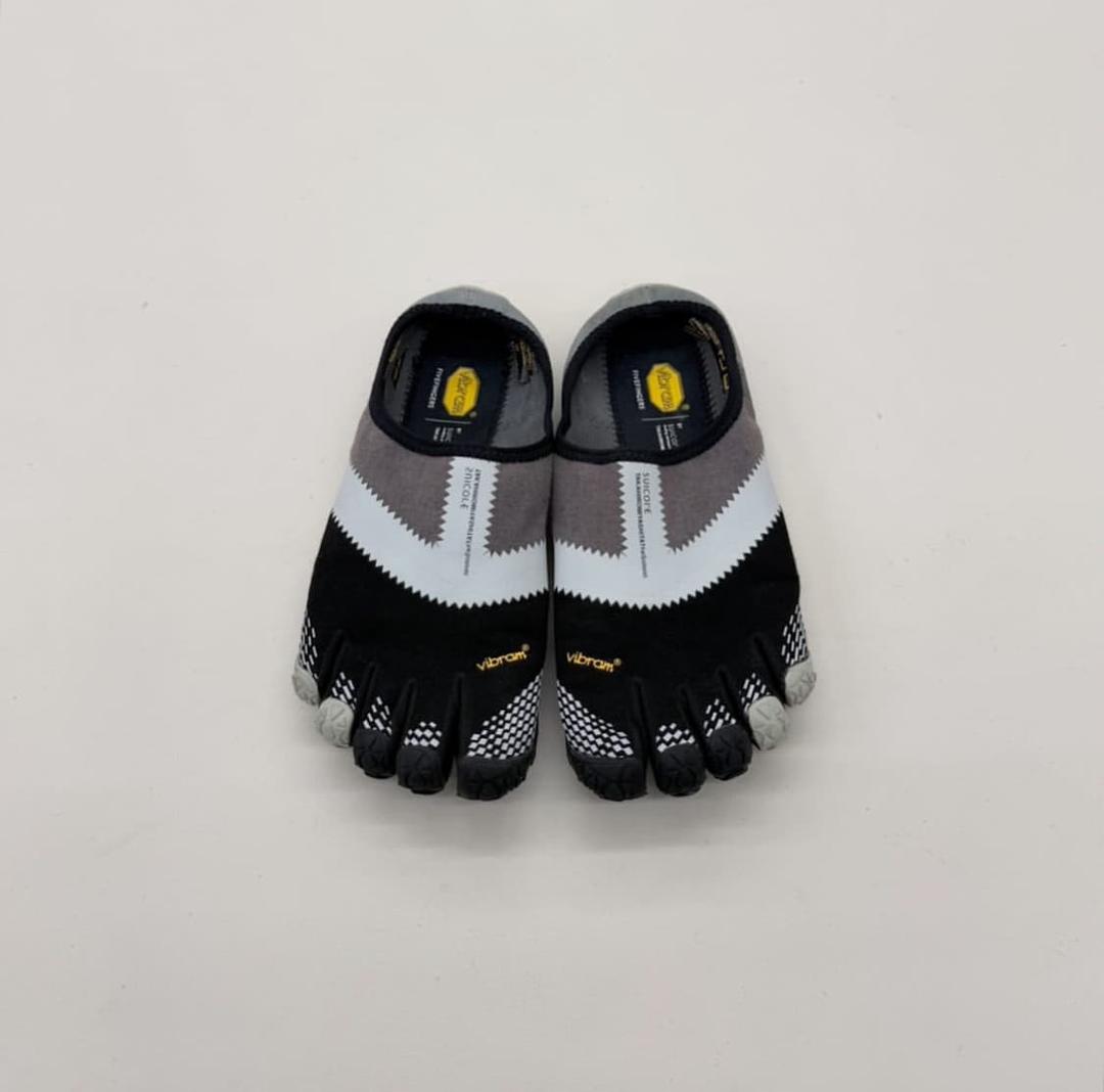 솔로이스트 x 수이코크 비브람 파이브 핑거스 | 후루츠패밀리