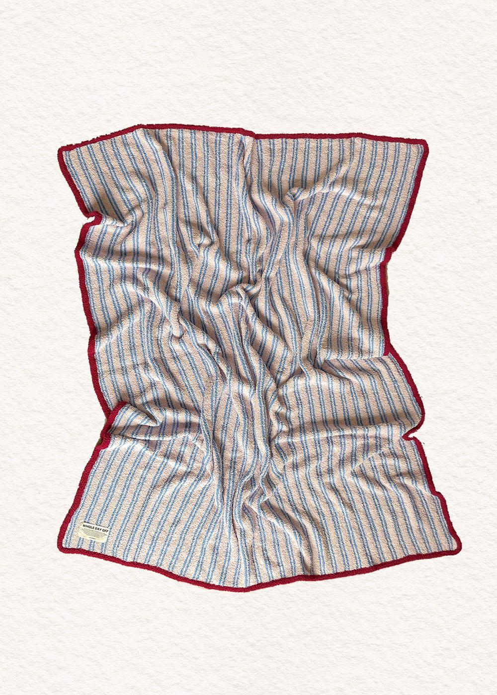 Dual Mood Bouclé Blanket - 02 Holiday Town