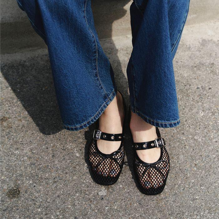 MESH BUCKLE STRAP BALLERINA FLAT / BLACK