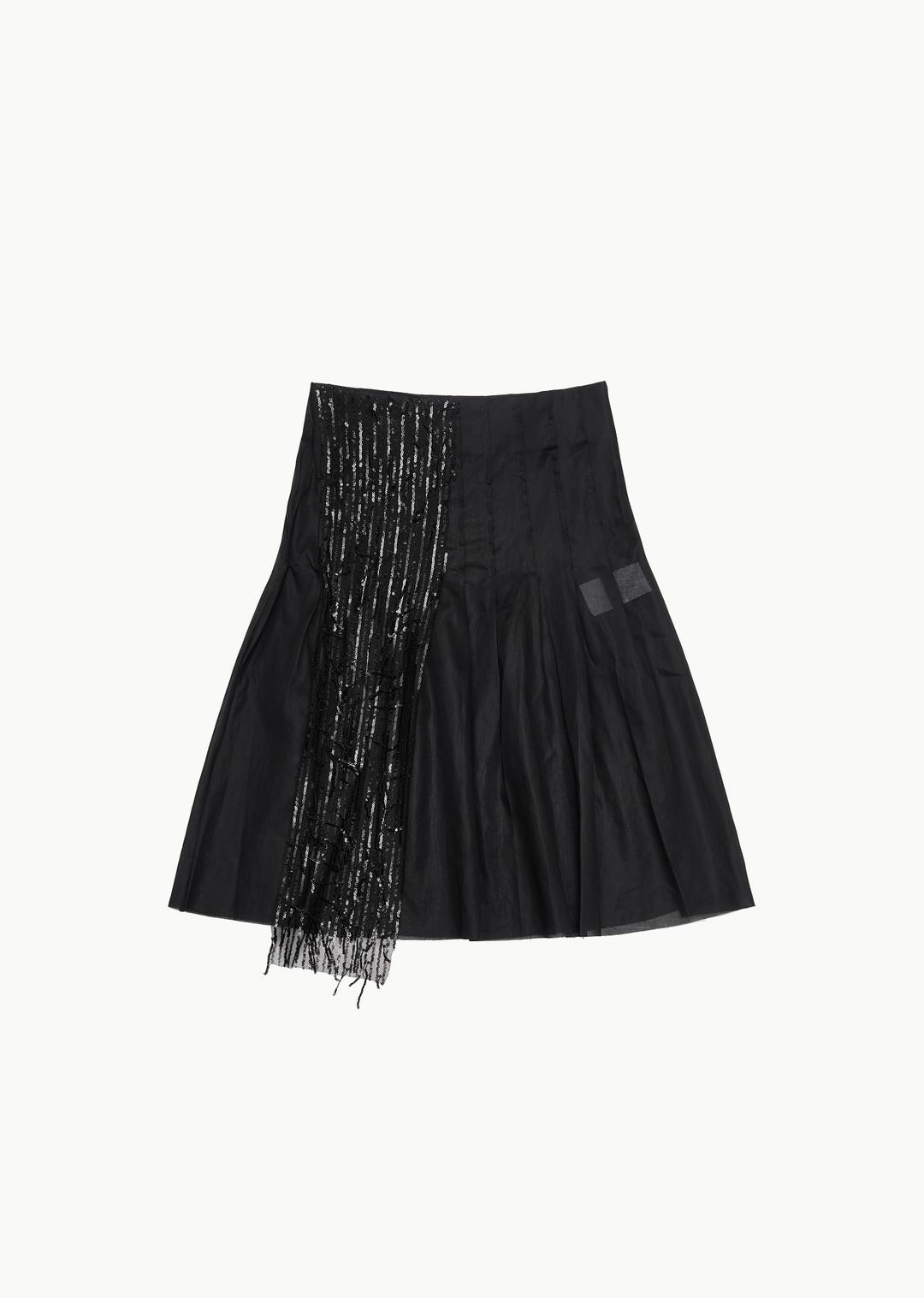 dripping pleat around skirt, black/black