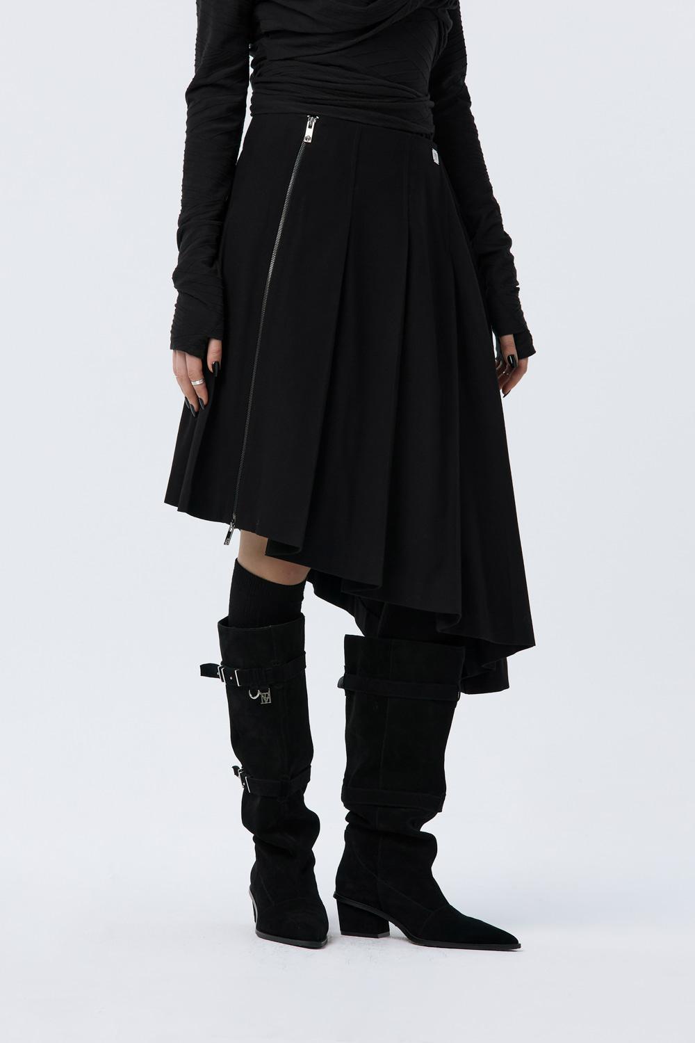 Pleated Asymmetric Skirt [ Black ]