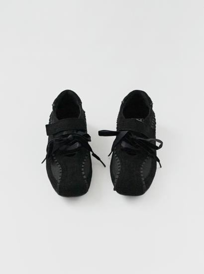 커브드 로우 스니커즈