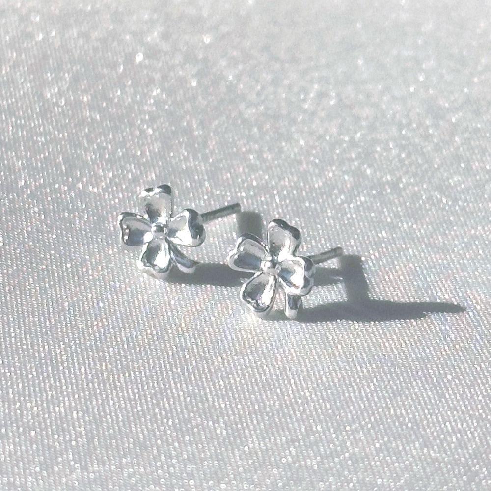 [데이엔더/실버925] 드림라이크 클로버 귀걸이 미니 행운 여자선물