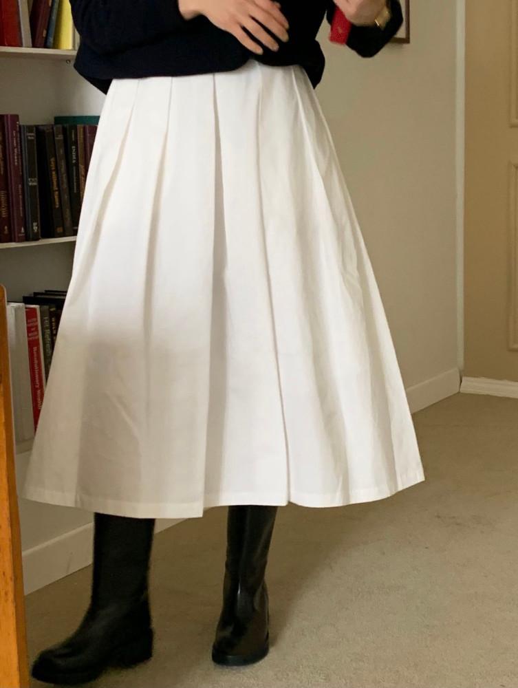 80REIRAI 레이라이 프링 코튼 핀턱 스커트