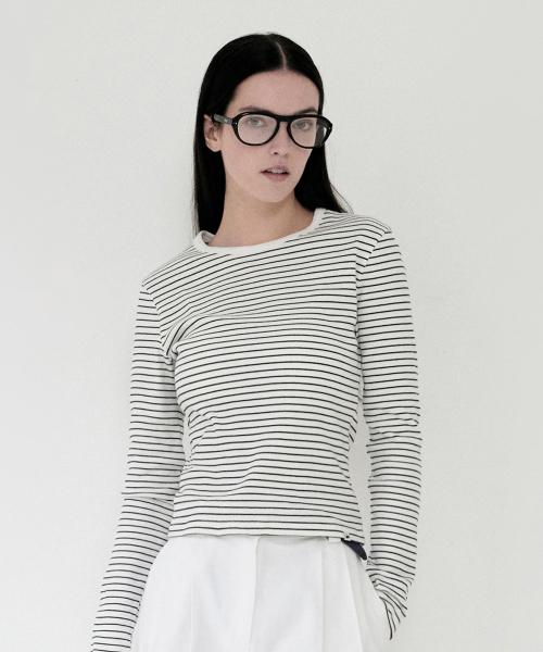 키르시 플레인 스트라이프 슬림핏 롱슬리브 [화이트]