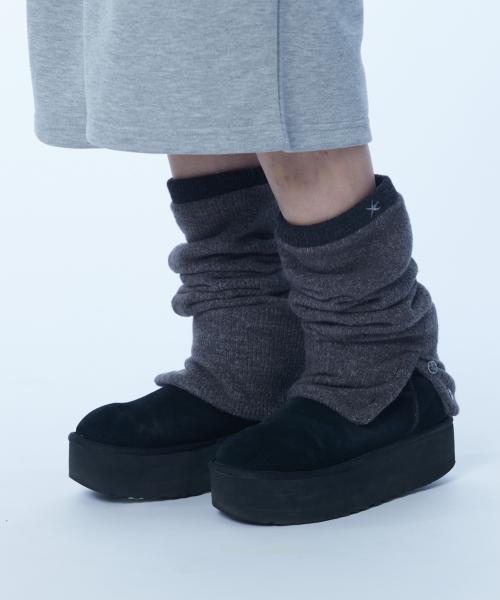 TCM button knit warmer (charcoal)