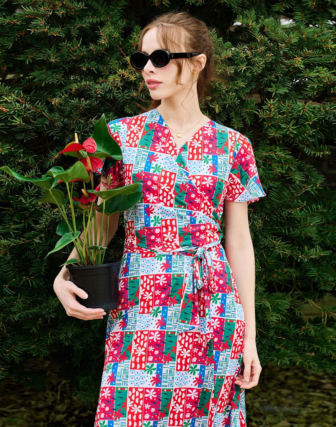 매쉬 쿨 랩 원피스 모자이크