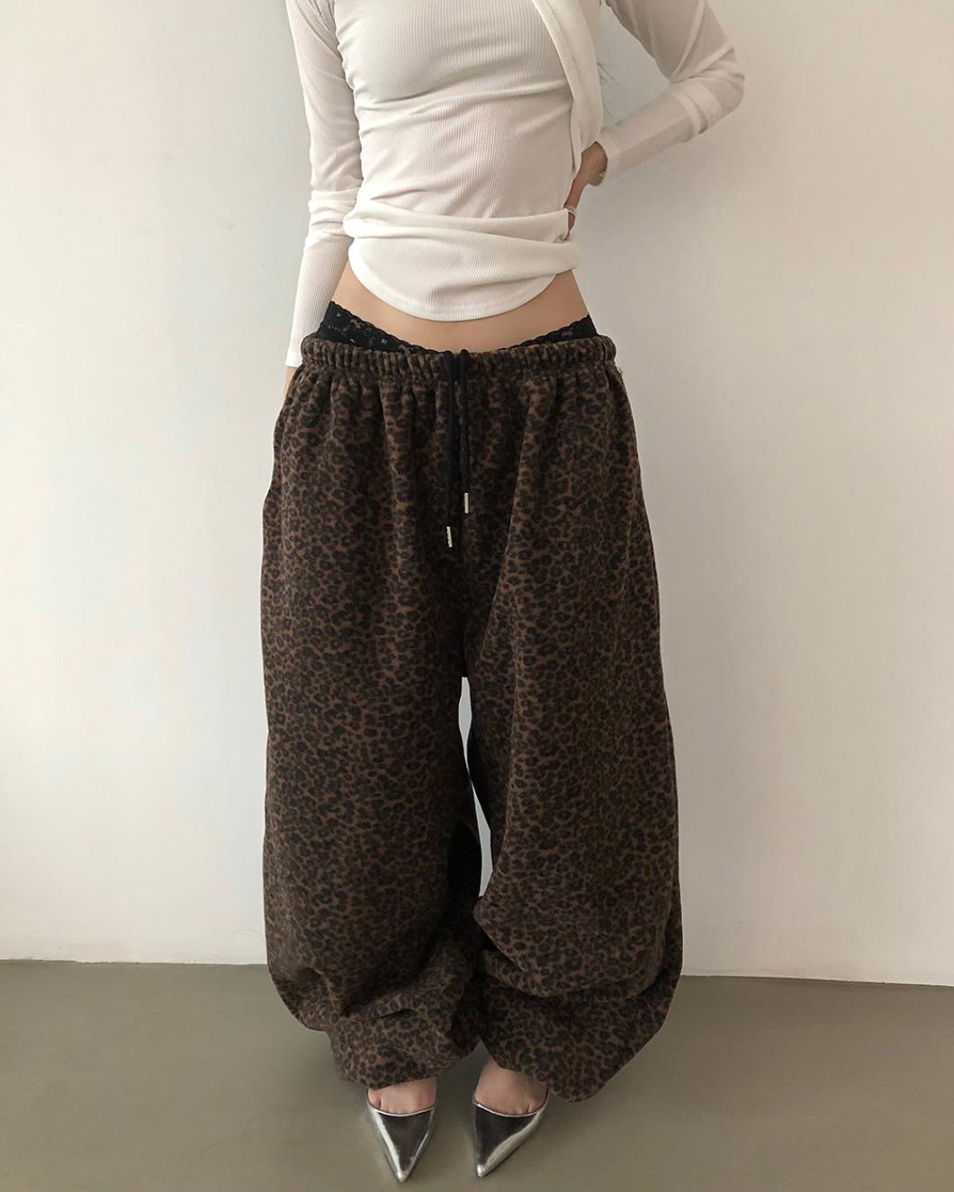 [Unisex] Leopard Jogger