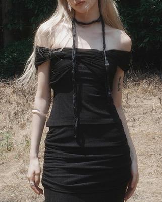 [ADELIO, SLOW JOURNEY] sol wearable twist tee, black