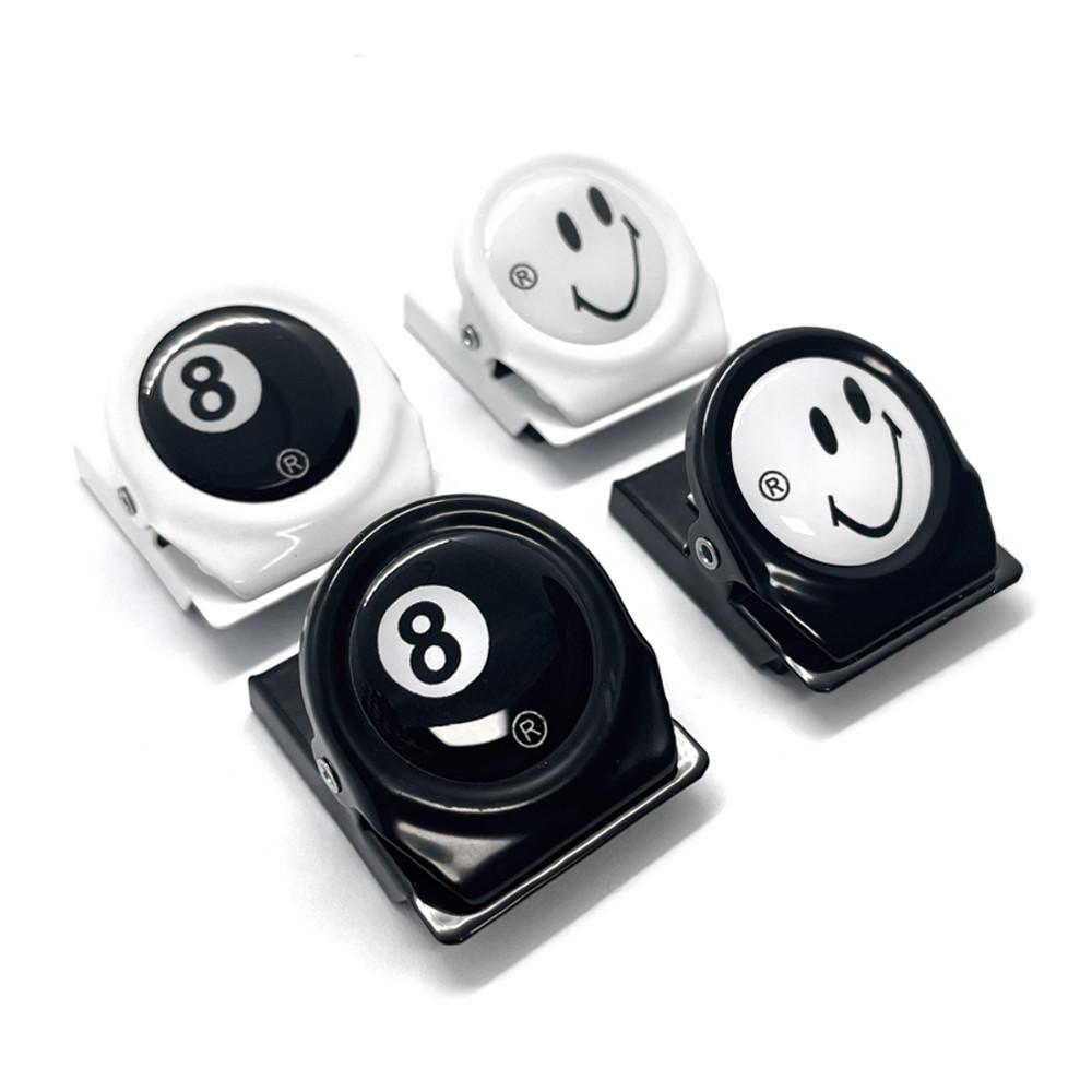 [ 클립 자석 ] WOONI88 X MAGNET 우니88 스마일 에잇볼 8볼 당구공8 클립 집게 냉장고 철제 자석 유니크 블랙 스트릿 무채색 스트릿 카페 인테리어 특이한 소품 선물