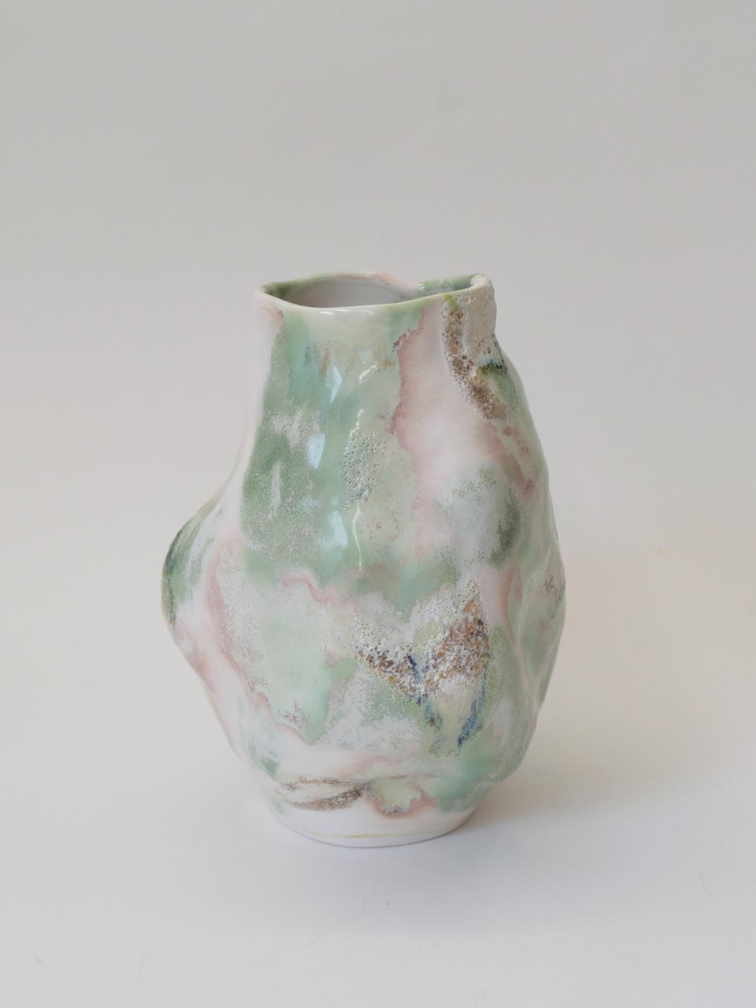 curve vase, green