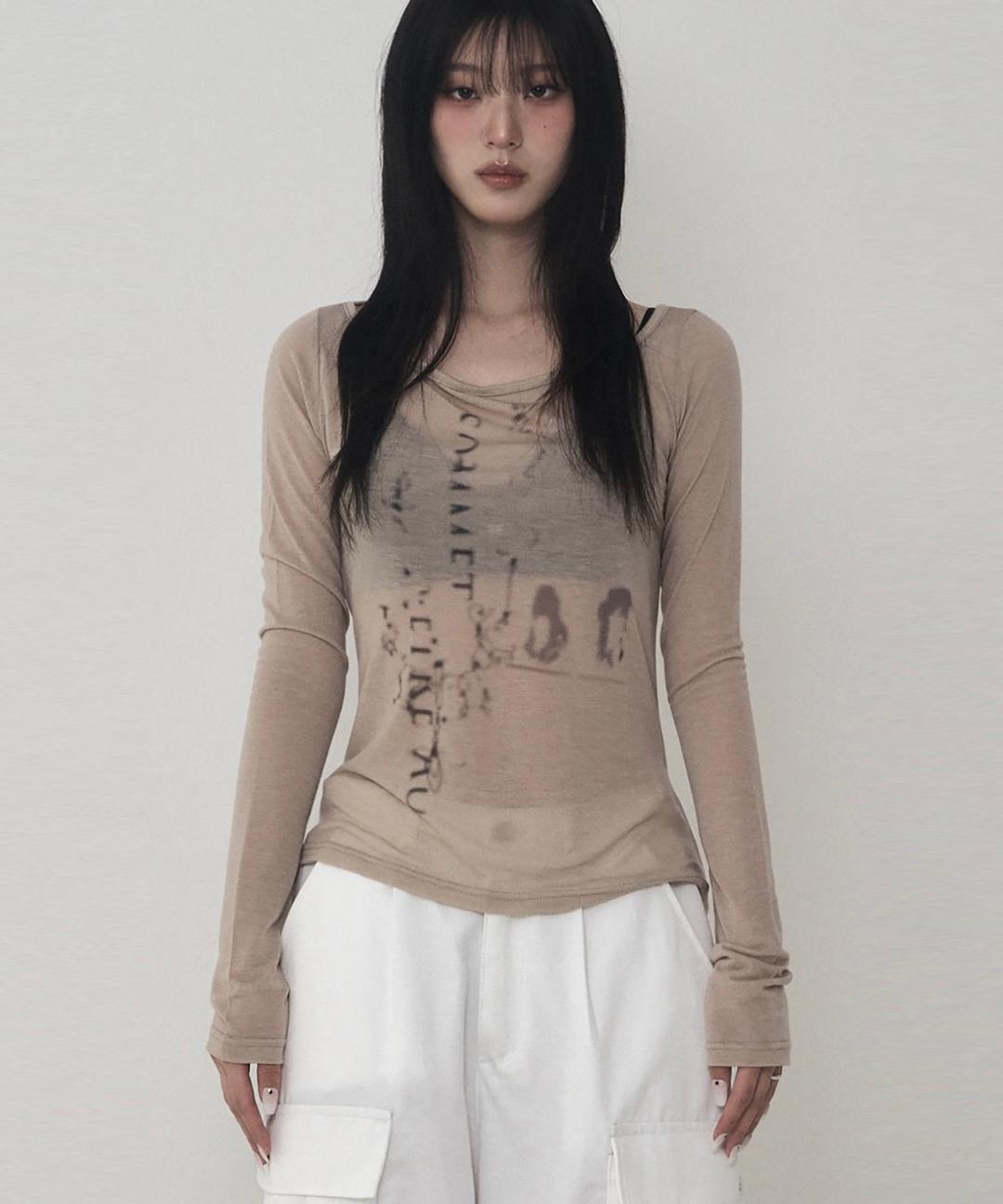 Lettering Logo Boat Neck See-Through T-Shirt (beige)