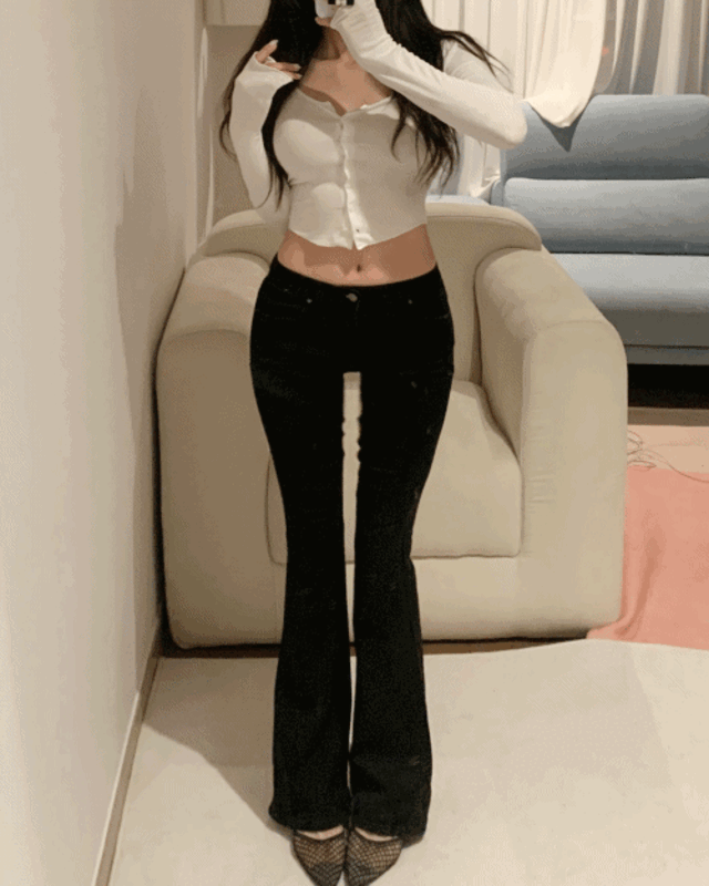 [골반핏]버즈 로우라이즈 부츠컷 블랙 데님 팬츠 / Y2K