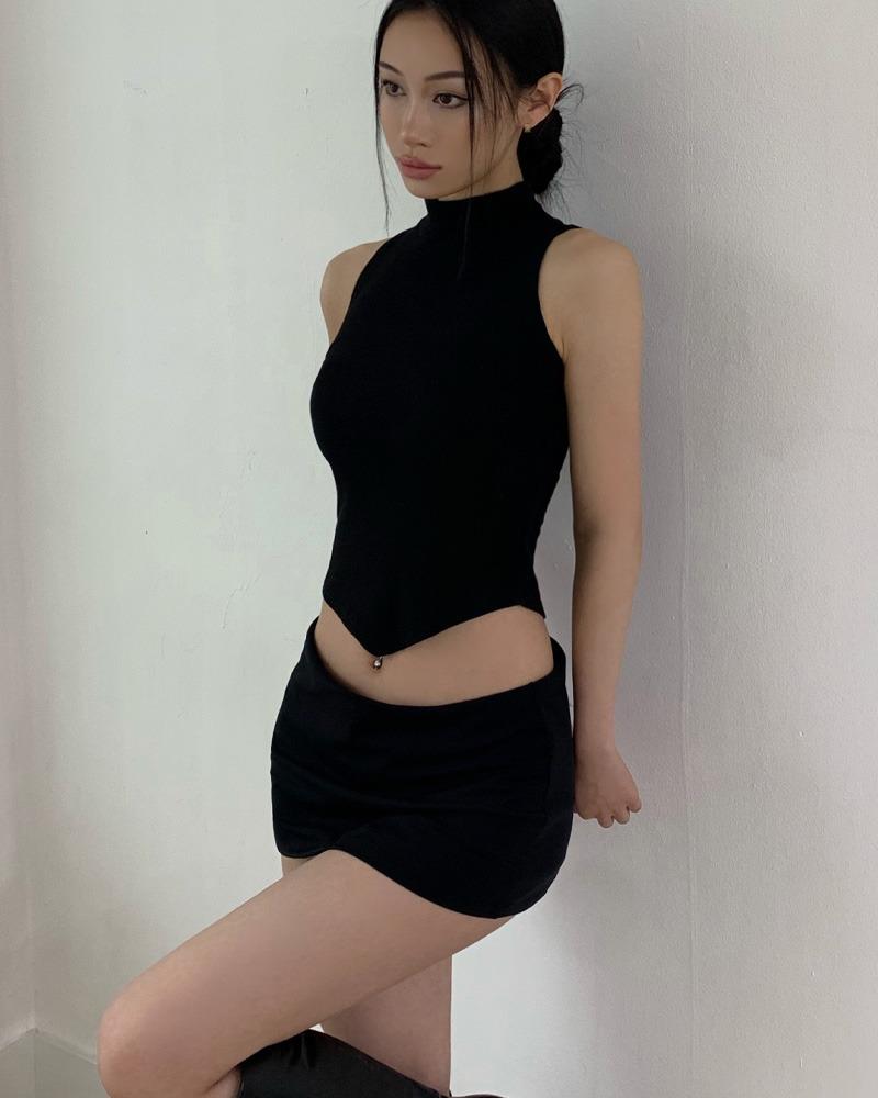 허리쏙 사선트임 반목폴라 크롭 나시