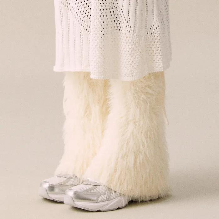 HAIRY LEG WARMER IVORY