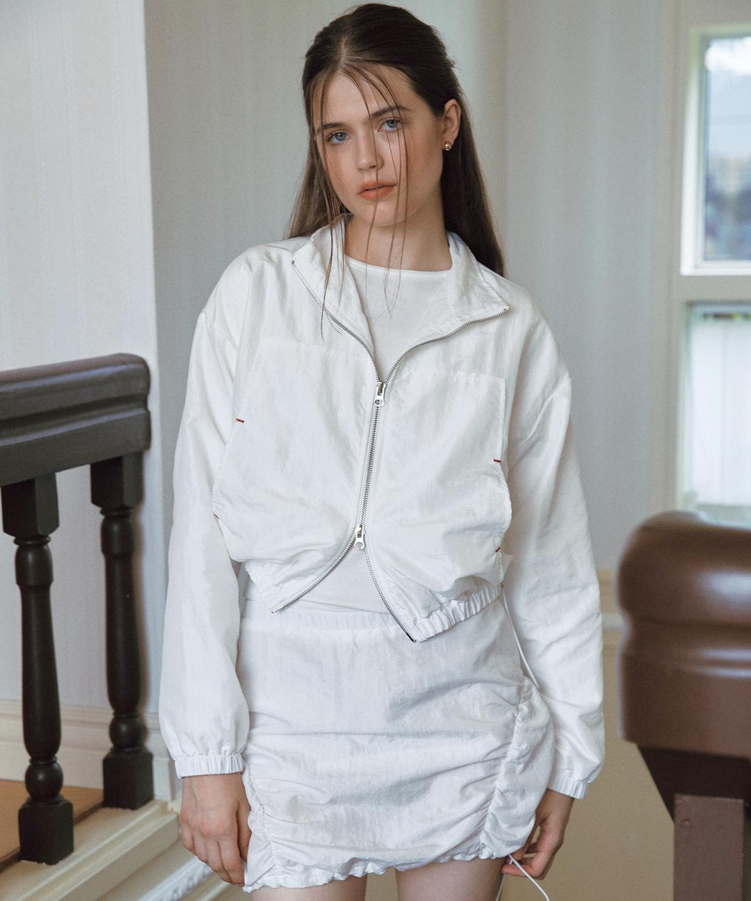 Bartack Point Shirring Nylon Windbreaker Jacket ( White )