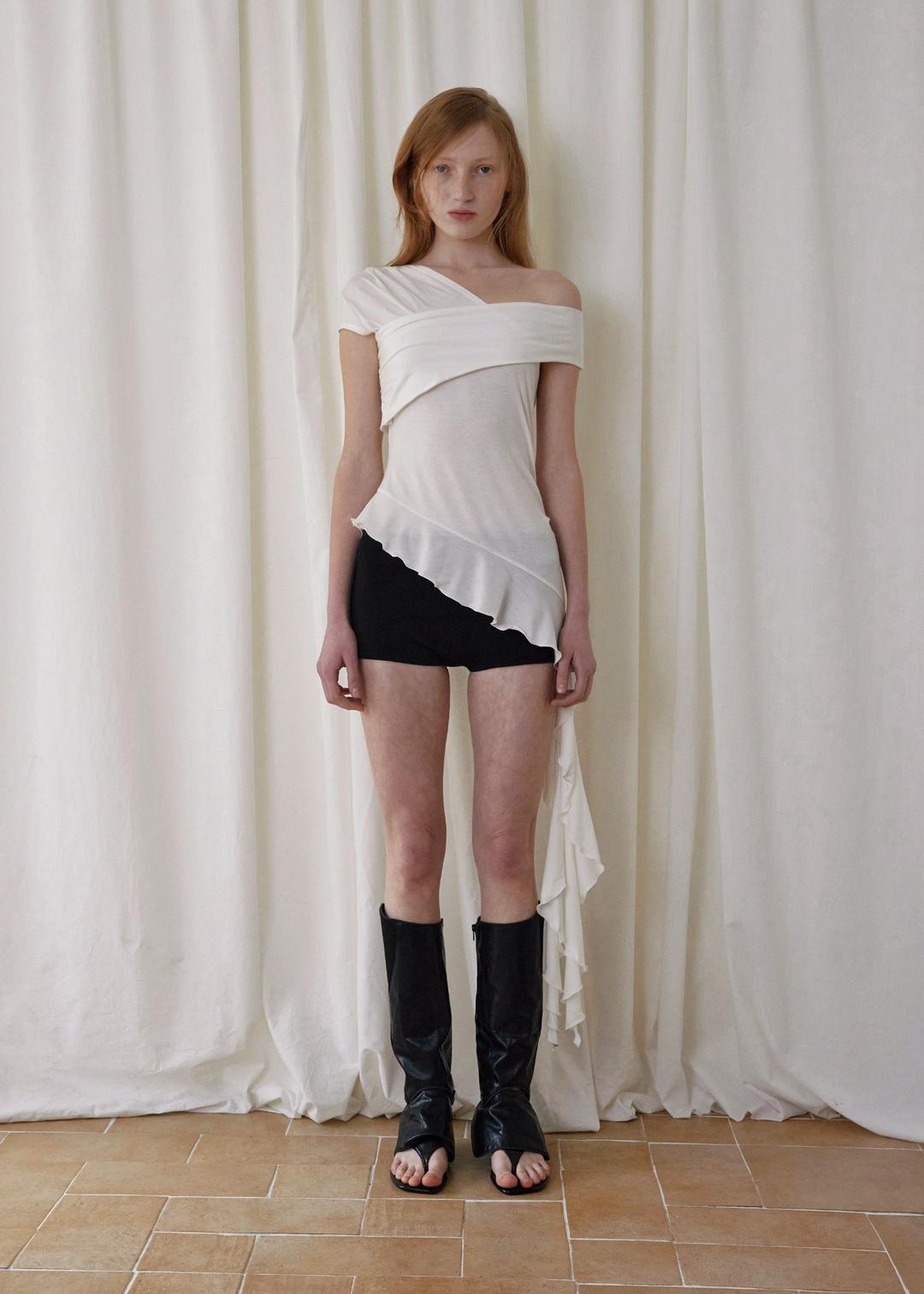 TUCK JERSEY RUFFLE TOP, WHITE