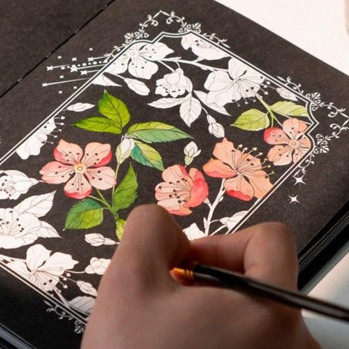 꽃 피는 밤을 만나다. 꽃잎 수채화 블랙 KIT