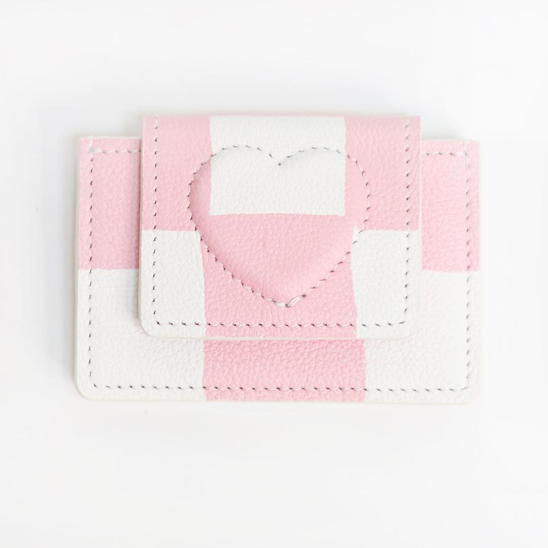 shape of wallet - pink check
