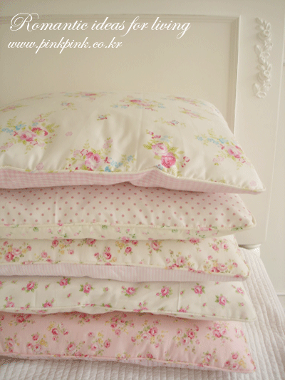 사랑스런 패턴의 방석들