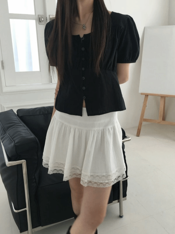 Lace mini skirt  (Ivory, black)