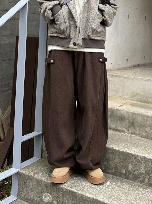 [ 울 ] 스트랩 핀턱 울 와이드팬츠