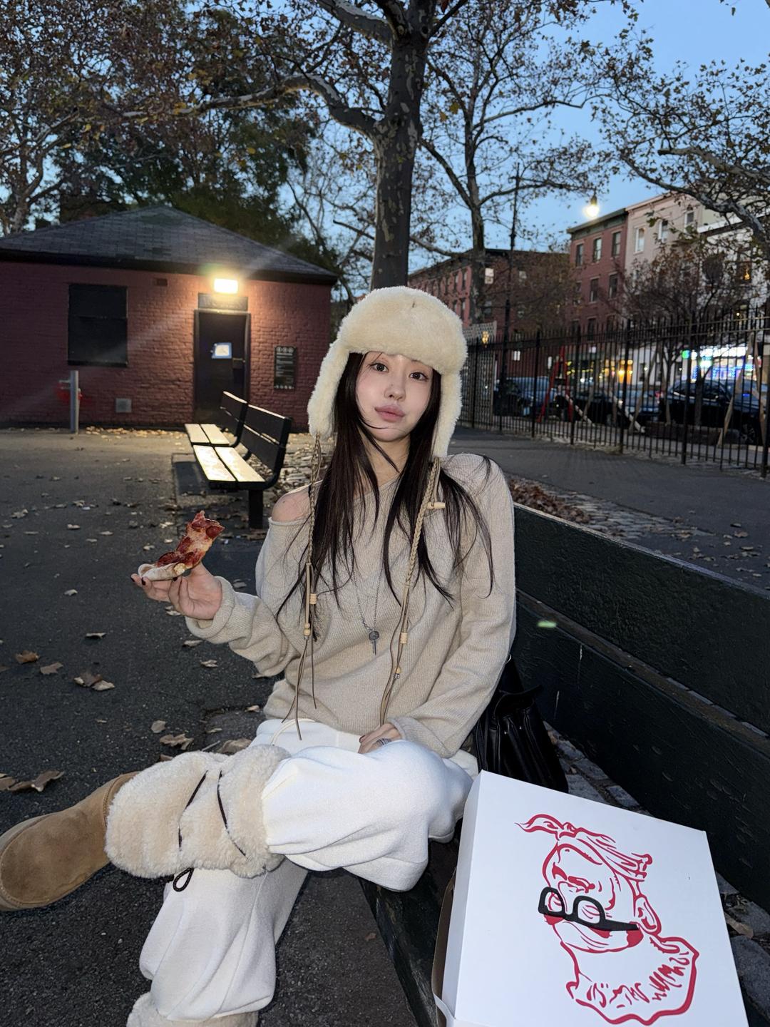 [ARCHITECT] MOHAIR BOAT NECK KNIT (BEIGE)