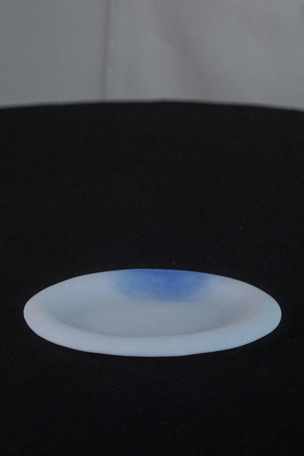 fog Glass Oval Plate  / foggy blue