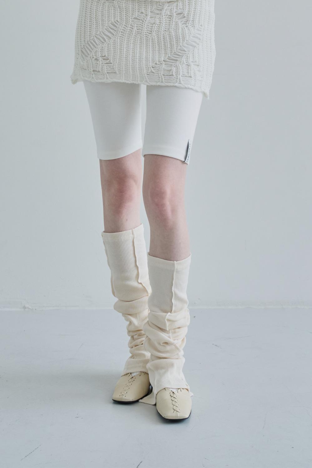 Comfortable Half Leggings / Ivory