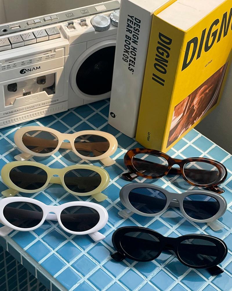 [어뮤즈링] 001 앵그리 라운드 레트로 프레임 선글라스 자외선 차단 uv400