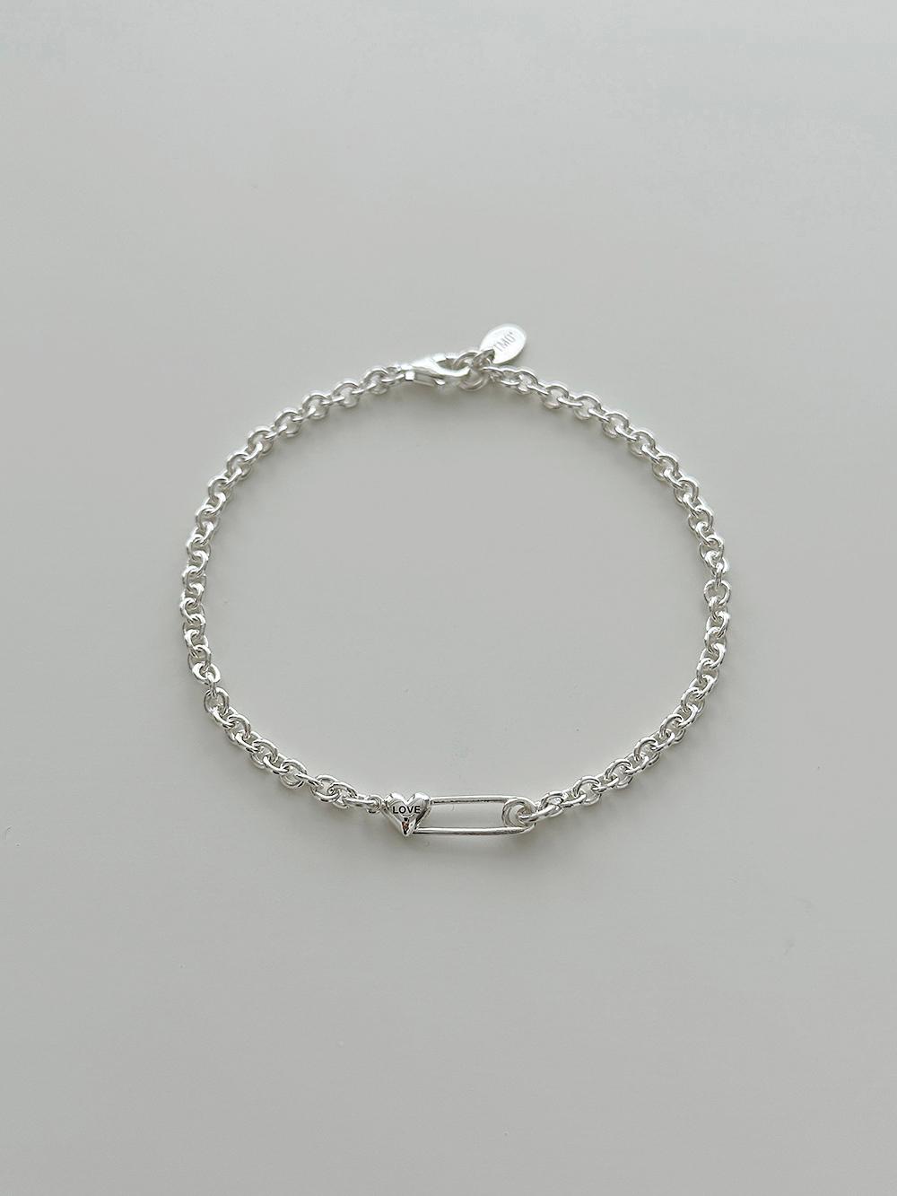 HEART PIN BRACELET
