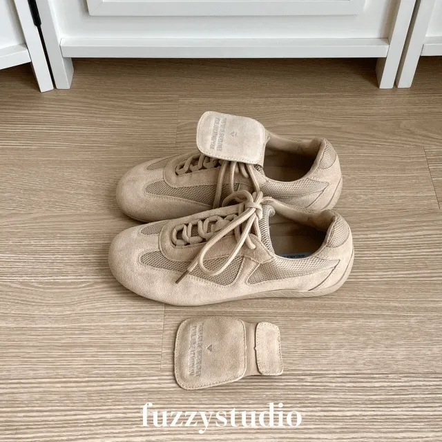 [굽2cm] 탈부착 소가죽 스니커즈 (2color) / 베이직 캐주얼 스트릿 운동화 투웨이 뮬리 로우힐 다리길어보이는 가을운동화 가을워커 굽2