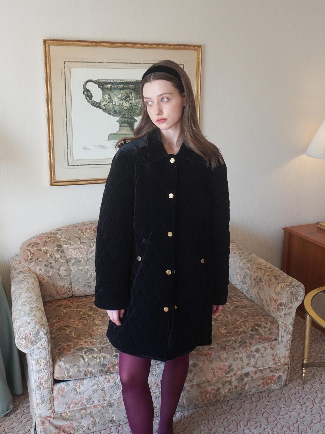 [Per - order]  Velvet quilting padded coat (Black)