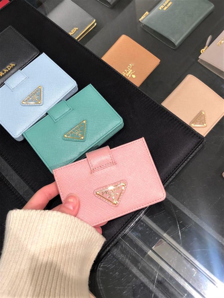 [Prada] 프라다 사피아노 트라이앵글 로고 아코디언 카드 홀더 (3컬러)