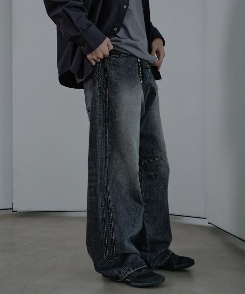 WIDE CURVED DENIM PANTS (BLACK)
