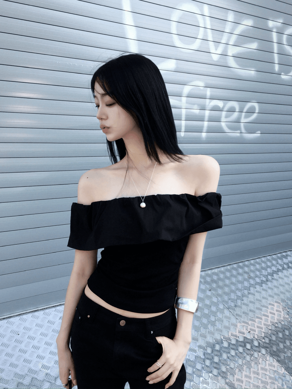 Love is free off-shoulder (2colors)